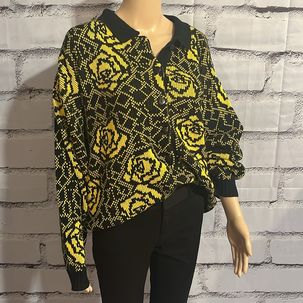Vintage Jamie Scott Black And Yellow Floral Print Sweater